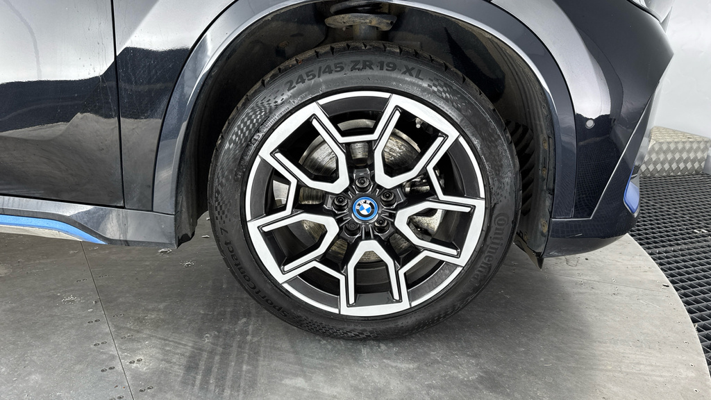 BMW iX1 Ix1 Xdrive 30 M Sport White #19