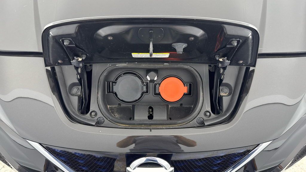 Nissan Leaf 110Kw N-connecta 40Kwh Silver #21