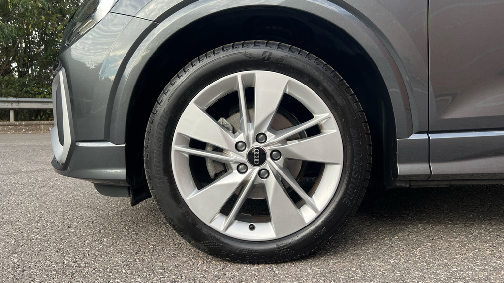 Audi Q2 S Line 35 Tfsi 150 Ps S Tronic Black #18