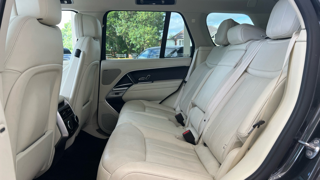 Land Rover Range Rover 3.0 D350 Black #13