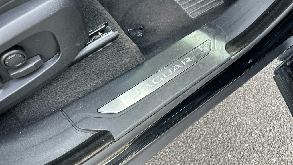 Jaguar F-Pace 5.0 V8 550 Svr Awd Panoramic Roof Blue #50