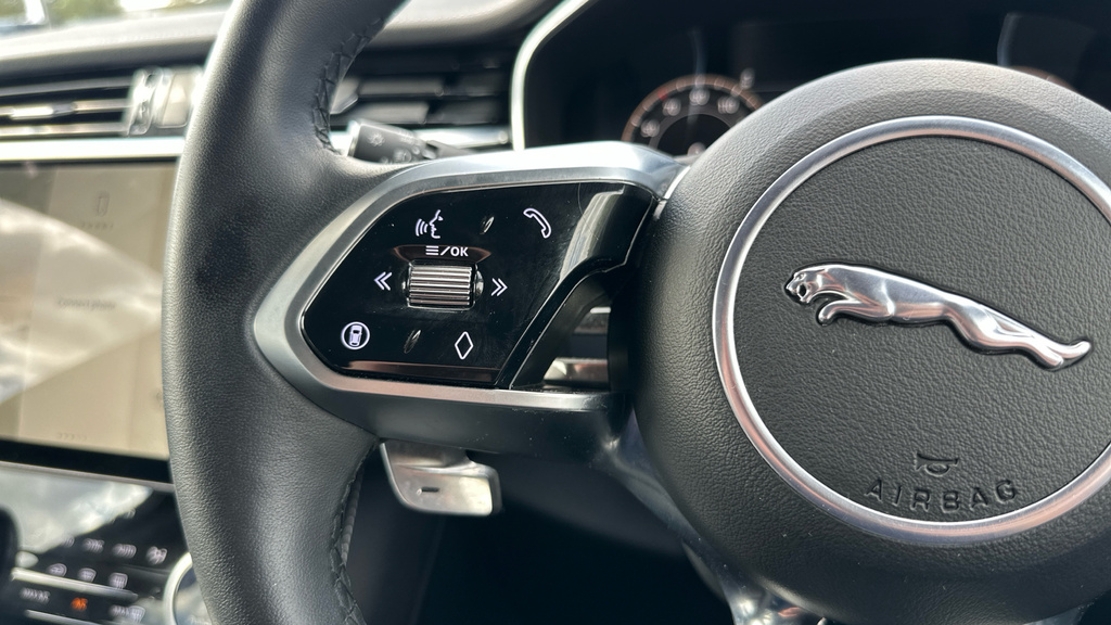 Jaguar F-Pace 5.0 V8 550 Svr Awd Panoramic Roof Blue #55