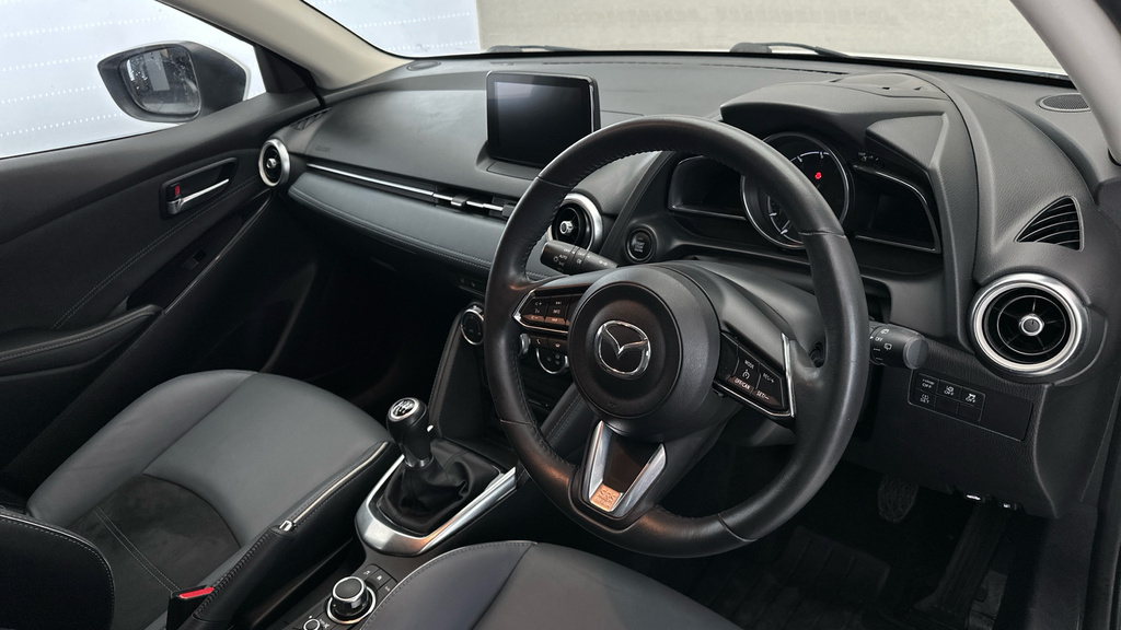 Mazda 2 Zda Mazda2 1.5 Skyactiv G Mhev 90 Gt Sport Nav Red #10