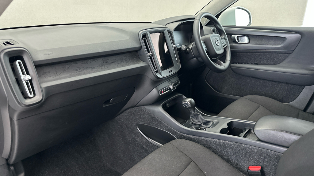 Volvo XC40 B3 P Plus Dark 360 Camera, Heated Seats, Apple Black #12