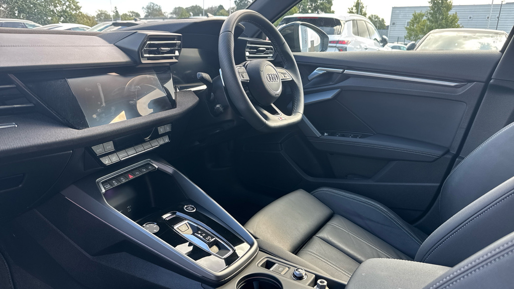 Audi A3 2.0 Tdi 35 Black Edition Sportback S Tr Black #10