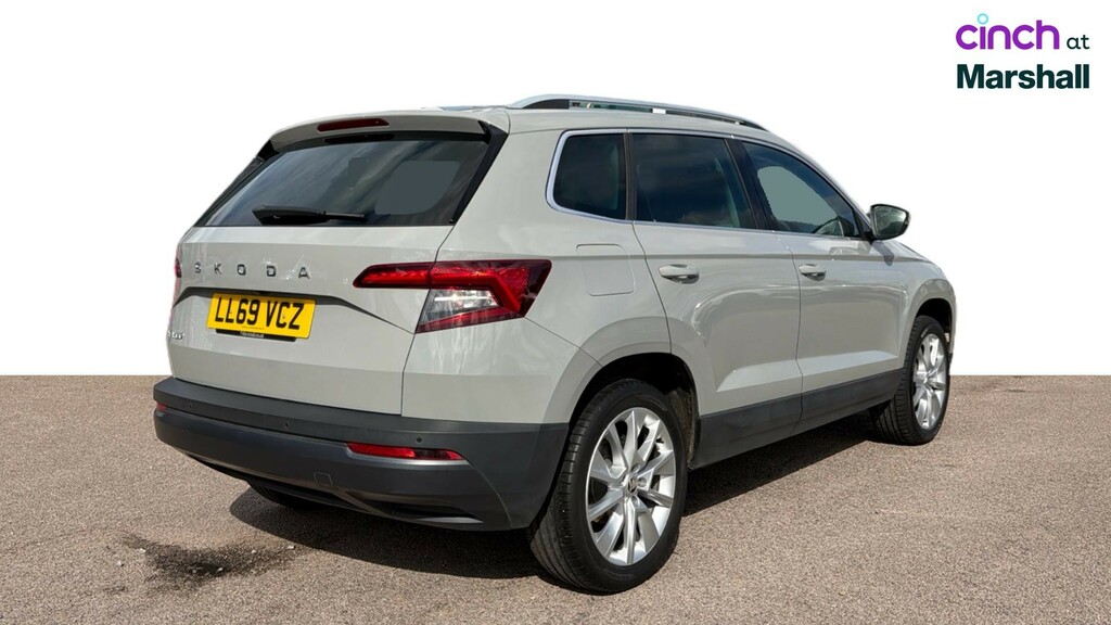 Skoda Karoq 1.5 Tsi Se White #3
