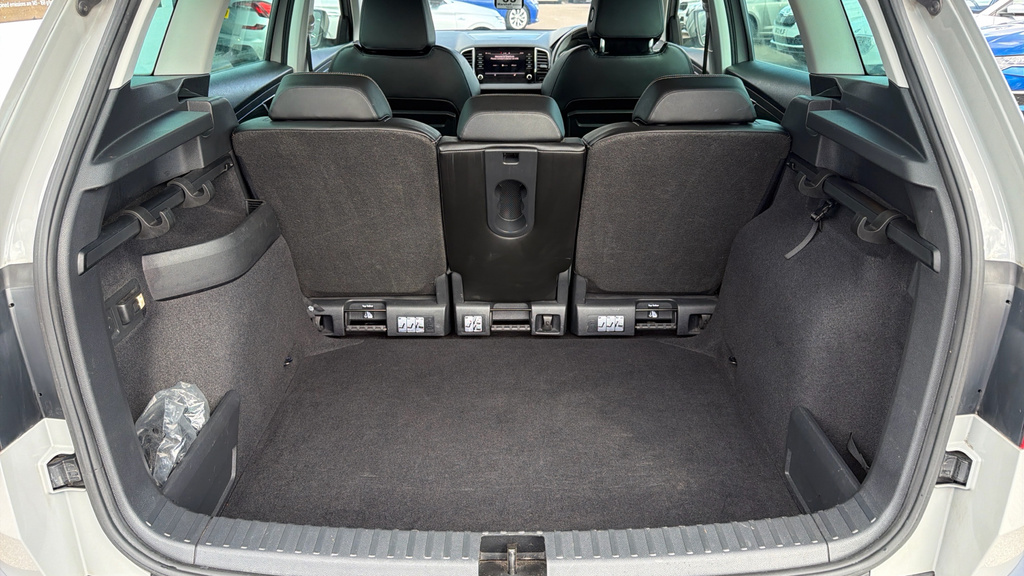 Skoda Karoq 1.5 Tsi Se White #15