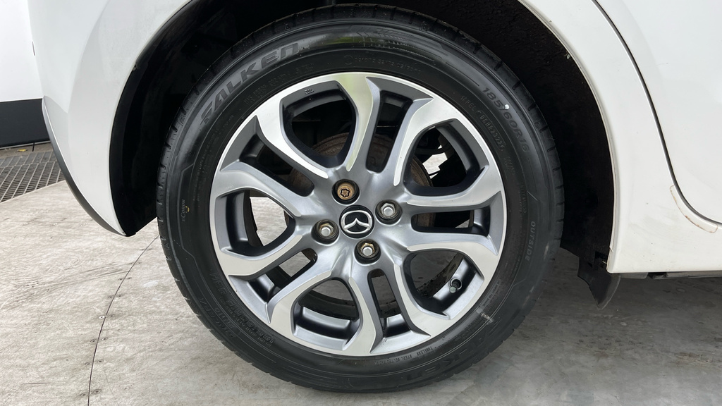 Mazda 2 1.5 Skyactiv-g Sport Black Euro 6 Ss White #29