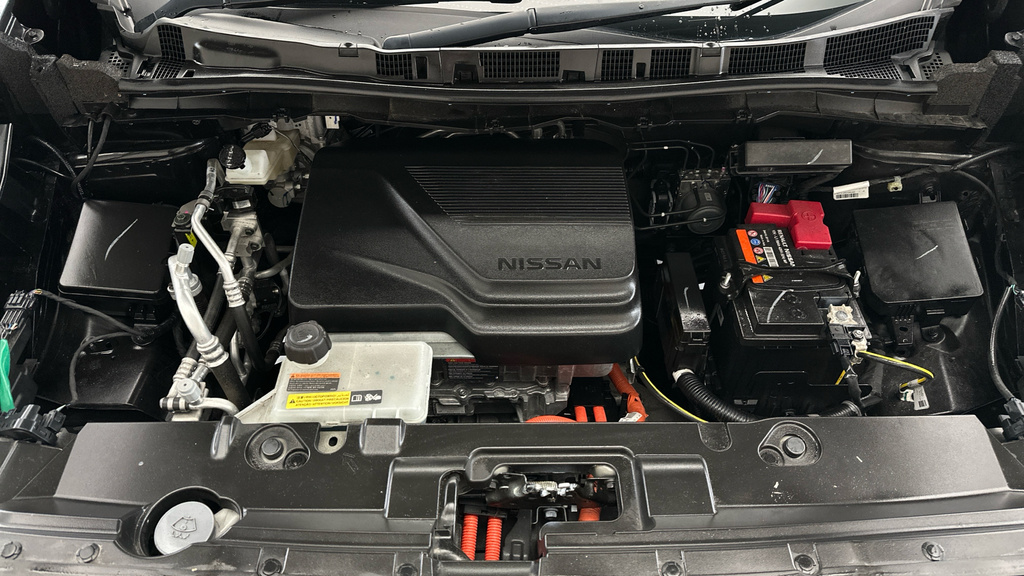Nissan Leaf 39Kwh Tekna Hatchback 150 Ps Black #26