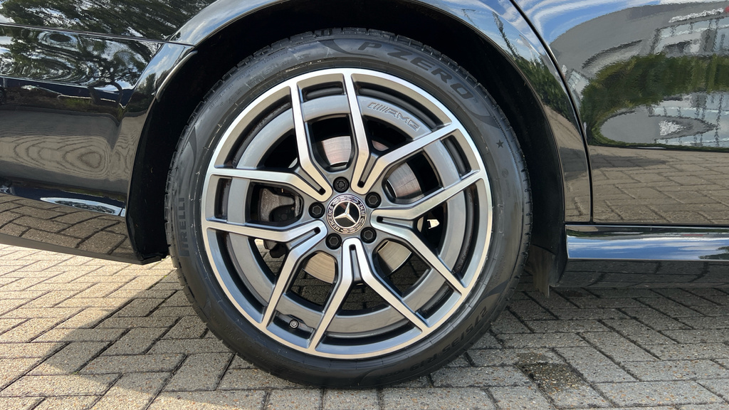 Mercedes-Benz E Class E220d 200 Amg Line Night Ed Prem 9G-tronic 20 Black #28