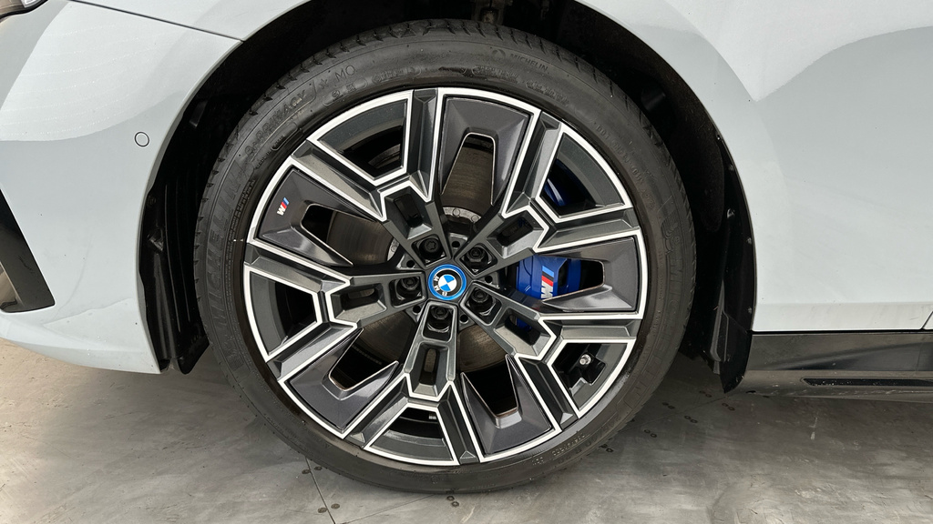 BMW i5 I5 Edrive40 Sport Edition Saloon Blue #26