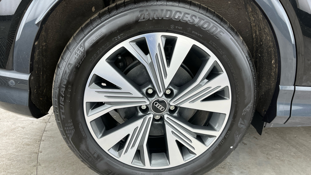 Audi Q4 E Tron 150Kw 40 82Kwh Sport Cs Grey #28
