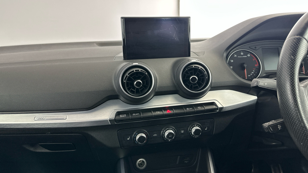 Audi Q2 1.4 Tfsi Cod Sport S Tronic Euro 6 Ss White #16