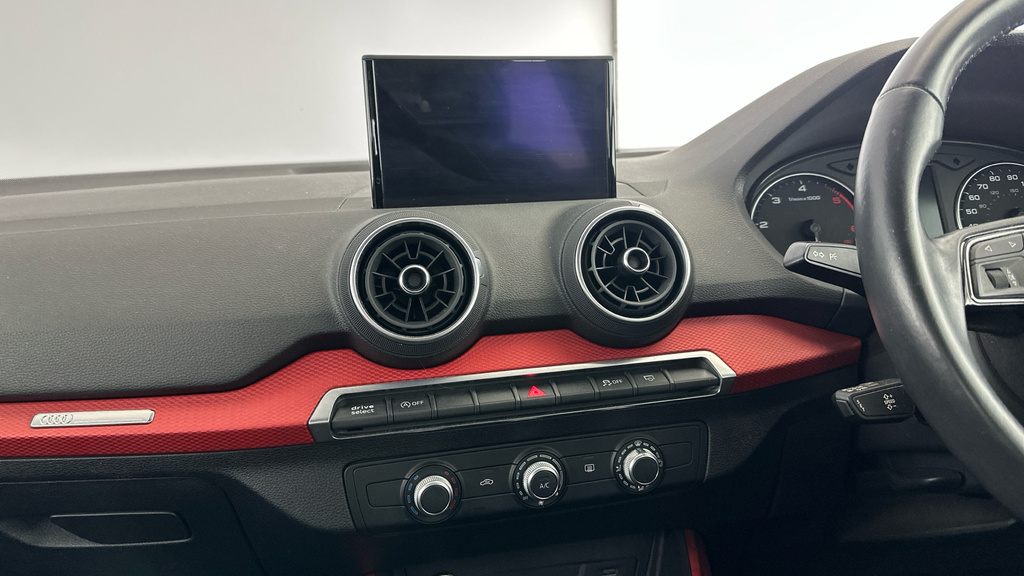 Audi Q2 Sport 30 Tfsi 116 Ps 6-Speed Black #17