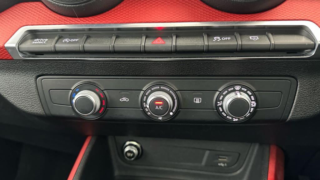 Audi Q2 Sport 30 Tfsi 116 Ps 6-Speed Black #21