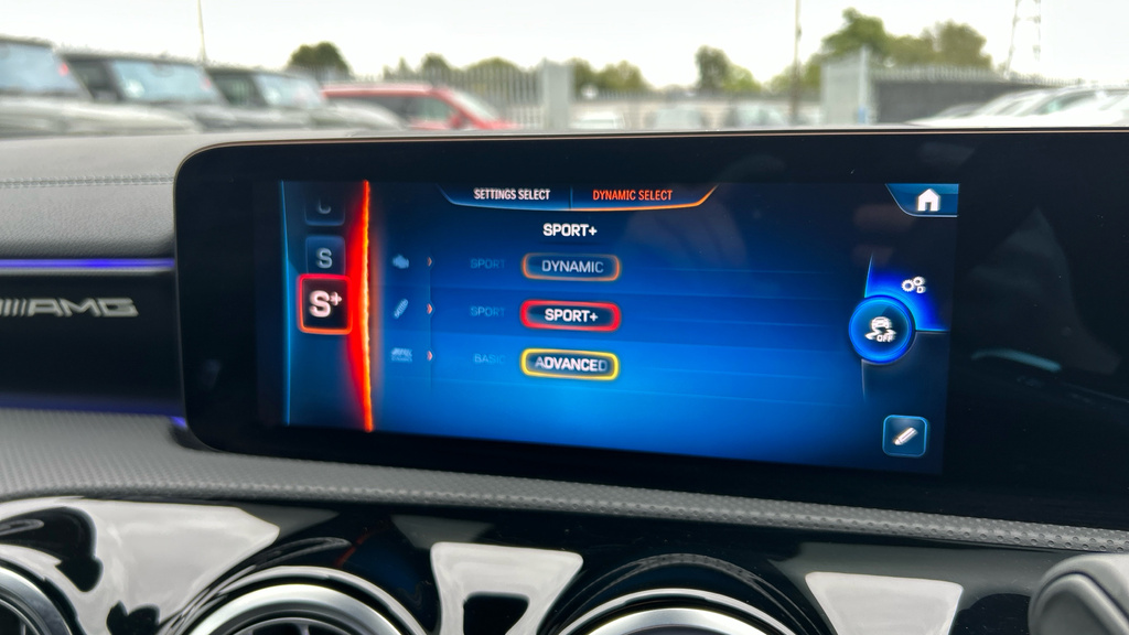 Mercedes-Benz A Class A180 Amg Line Premium Plus 2025 Blue #65
