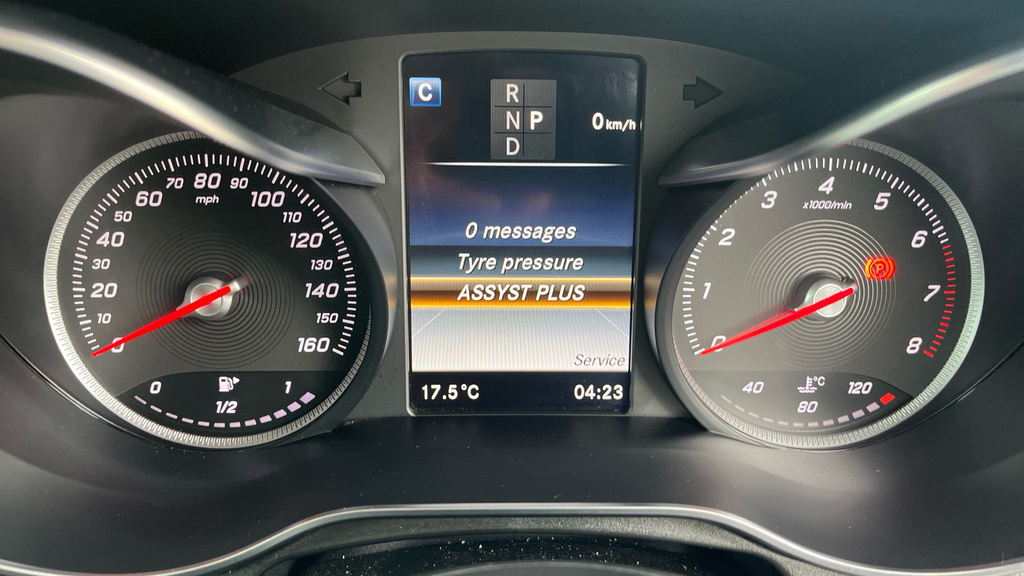 Mercedes-Benz GLC Class 2.1 Glc250d Amg Line Premium Plus G-tronic 4Mat Silver #26