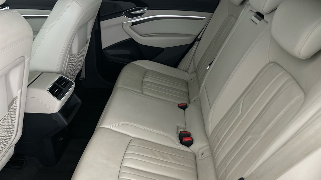 Audi E-tron 300Kw 55 Quattro 95Kwh S Line Grey #23