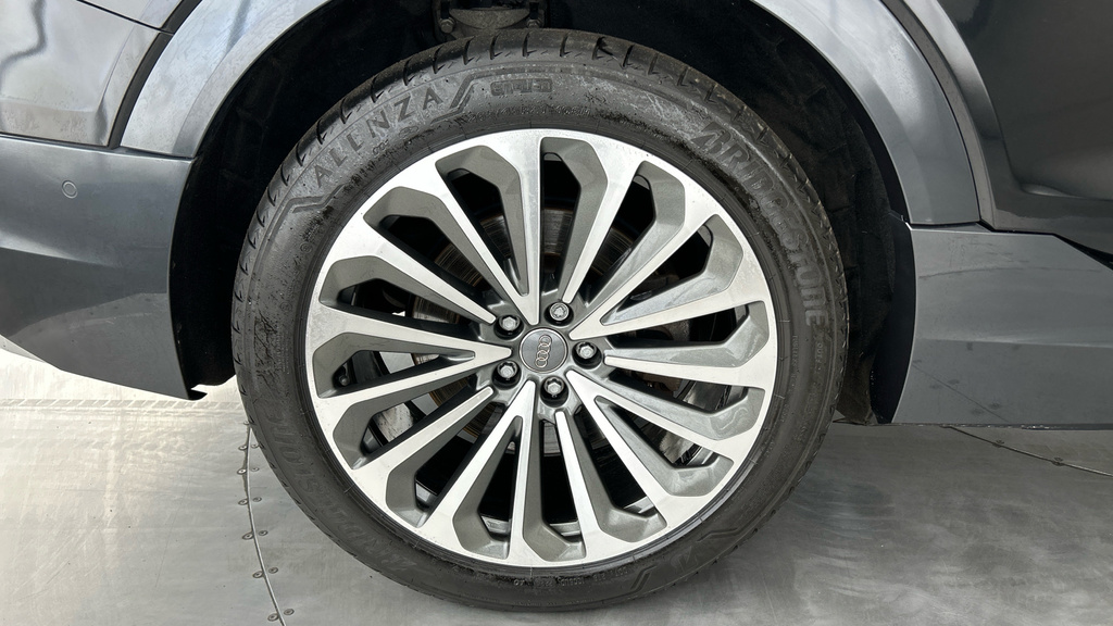 Audi E-tron 300Kw 55 Quattro 95Kwh S Line Grey #28