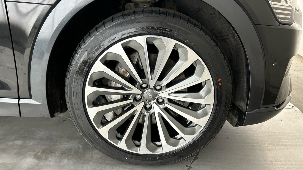 Audi E-tron 300Kw 55 Quattro 95Kwh S Line Grey #29