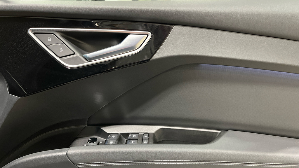 Audi Q4 E Tron Audi Q4 Sportback S Line 45 E-tron 210,00 Kw Blue #36