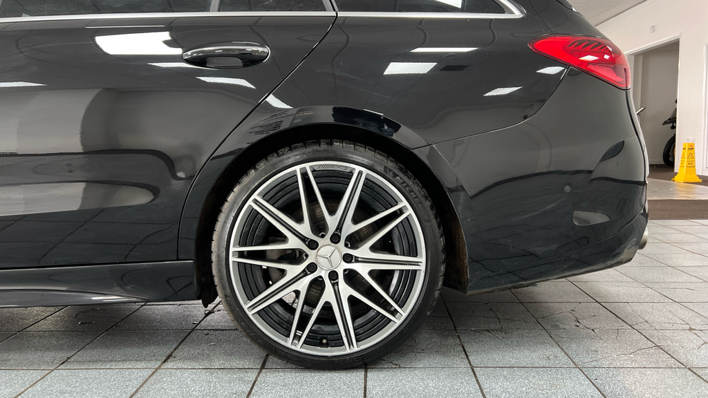Mercedes-Benz C Class C 220 D Amg Line Premium Plus Saloon White #29