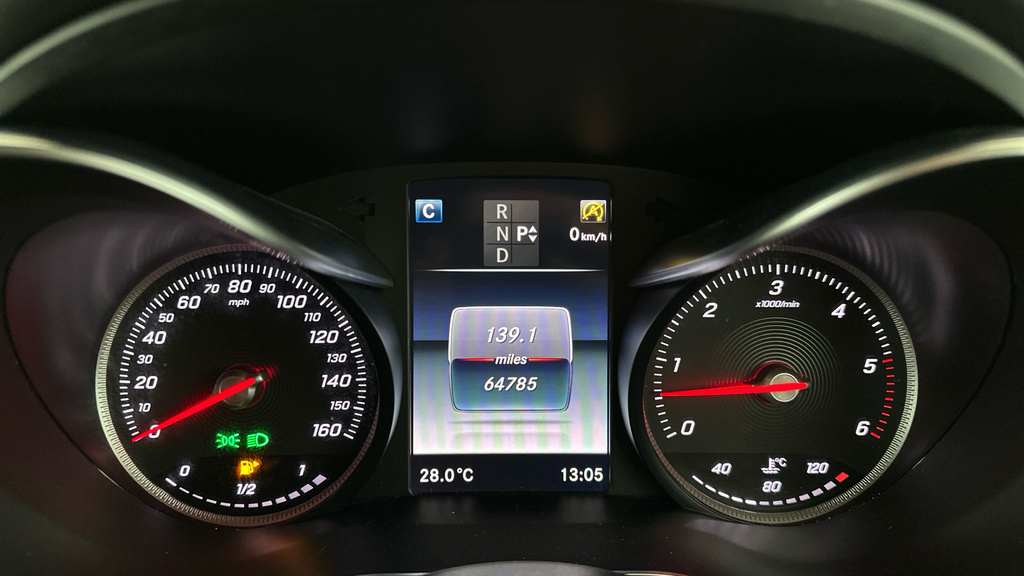 Mercedes-Benz GLC Class 2L Sport White #18