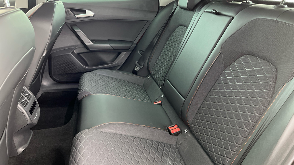 Seat Leon 1.5 Etsi Mhev Fr Hatchback Hybrid Dsg Grey #25