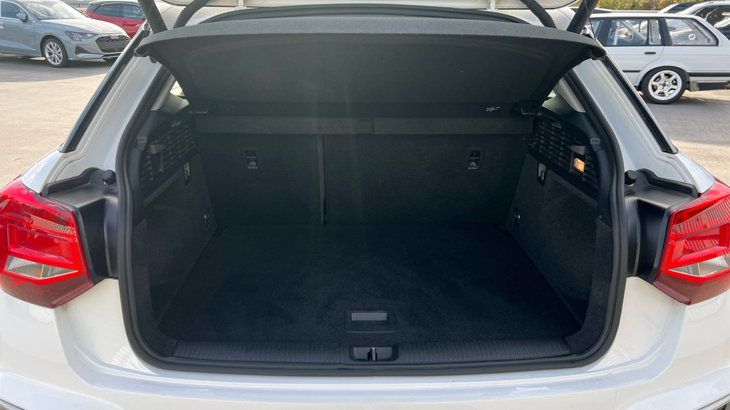 Audi Q2 Audi Estate 35 Tfsi Black Edition White #19