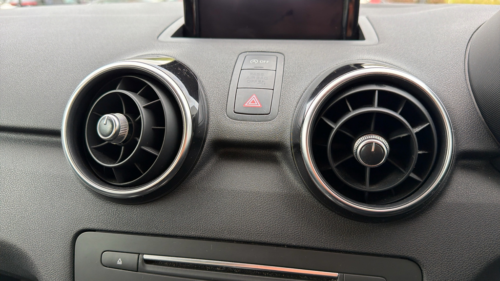 Audi A1 1.4 Tfsi 125 Black Edition Nav S Tronic White #24