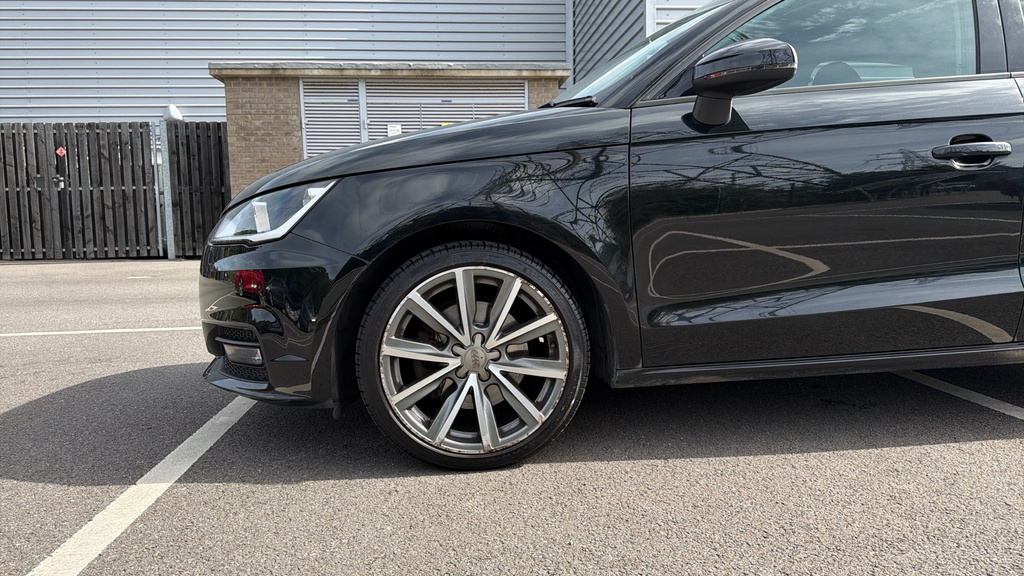 Audi A1 1.4 Tfsi 125 Black Edition Nav S Tronic White #21