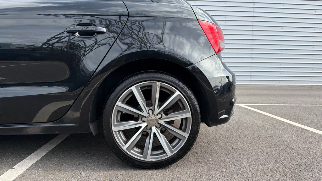 Audi A1 1.4 Tfsi 125 Black Edition Nav S Tronic White #22