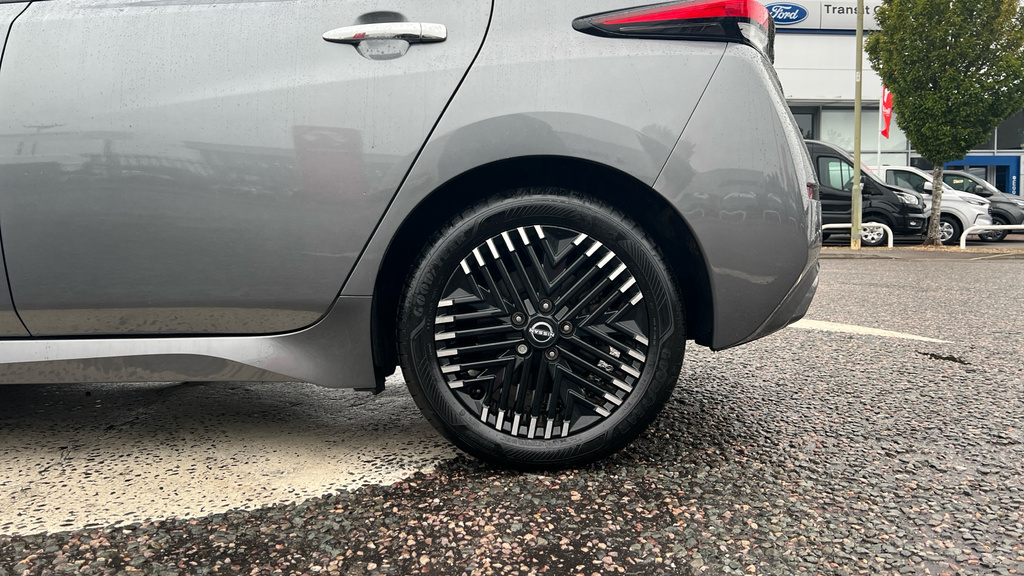 Nissan Leaf 110Kw Tekna 39Kwh  #19