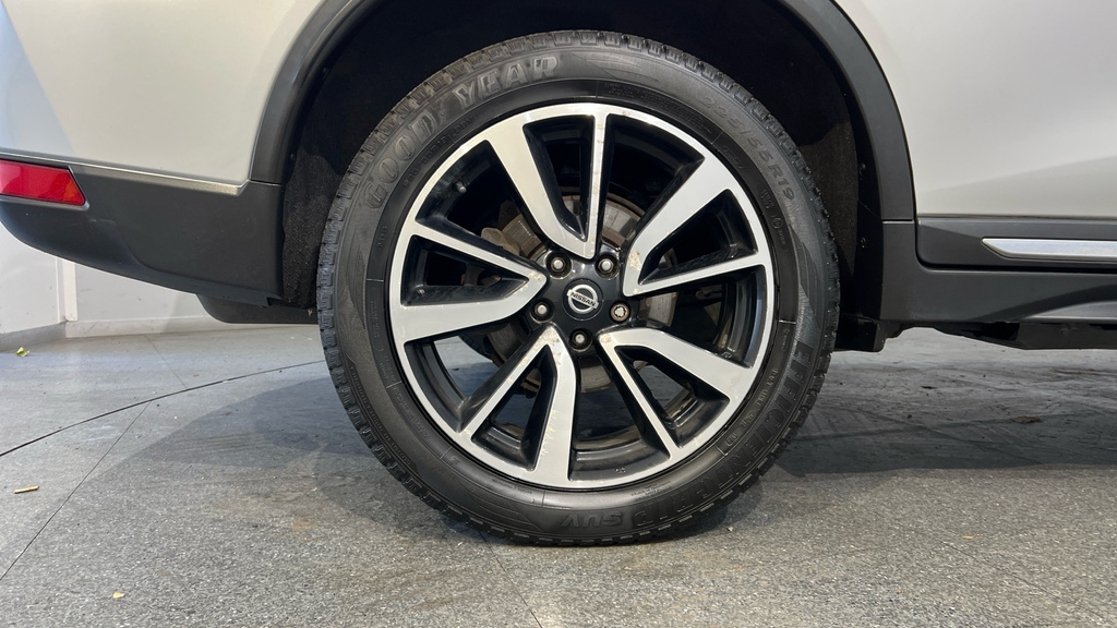 Nissan X-Trail Acenta Premium Grey #32