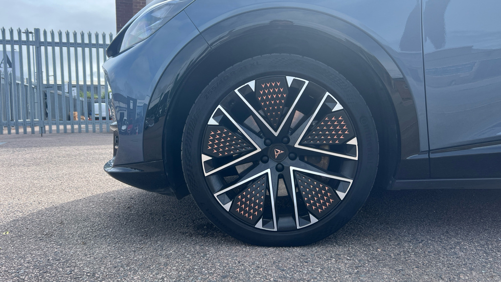 Cupra Tavascan 210Kw V1 77Kwh White #21
