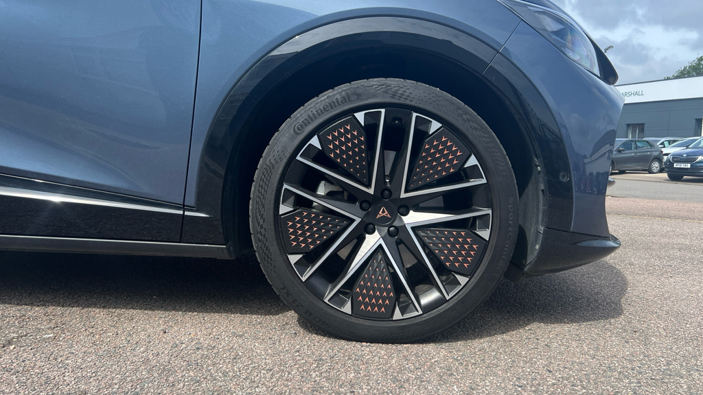 Cupra Tavascan 210Kw V1 77Kwh White #24