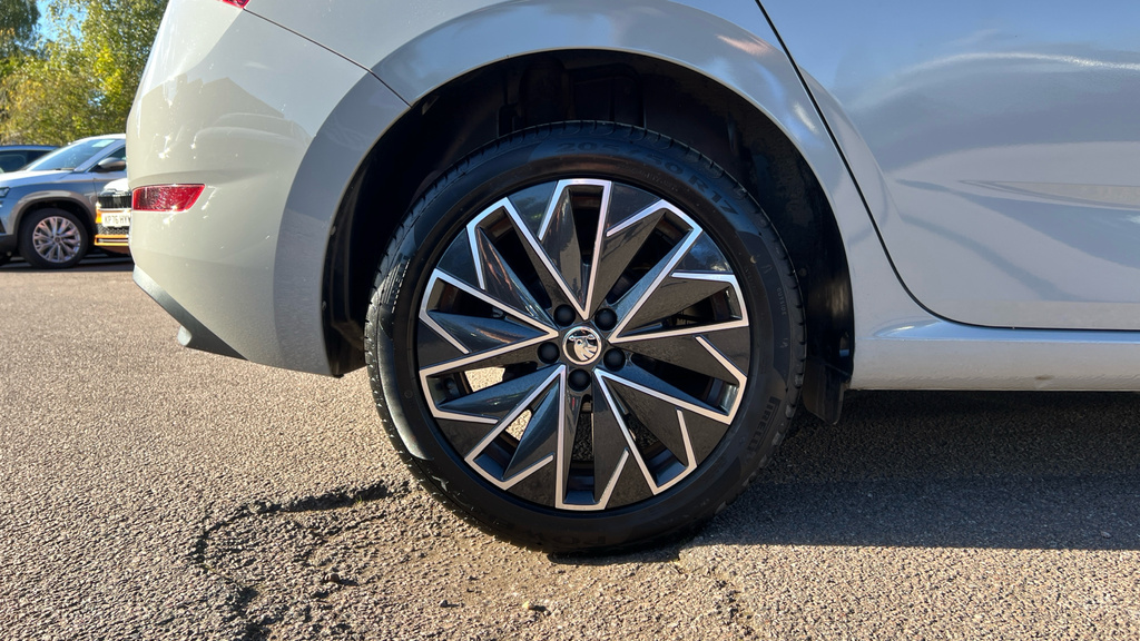 Skoda Scala 1.0 Tsi 110 Se L Dsg White #25
