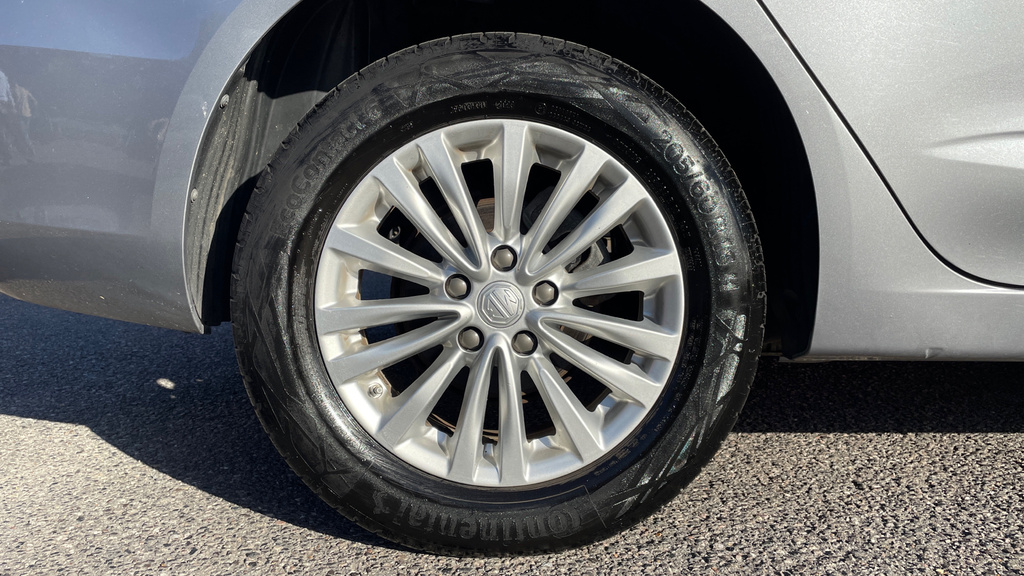 MG MG5 61.1Kwh Exclusive Long Range Estate A Silver #30