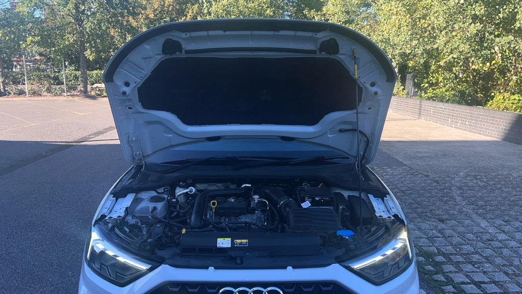 Audi A1 25 Tfsi Technik Black #16