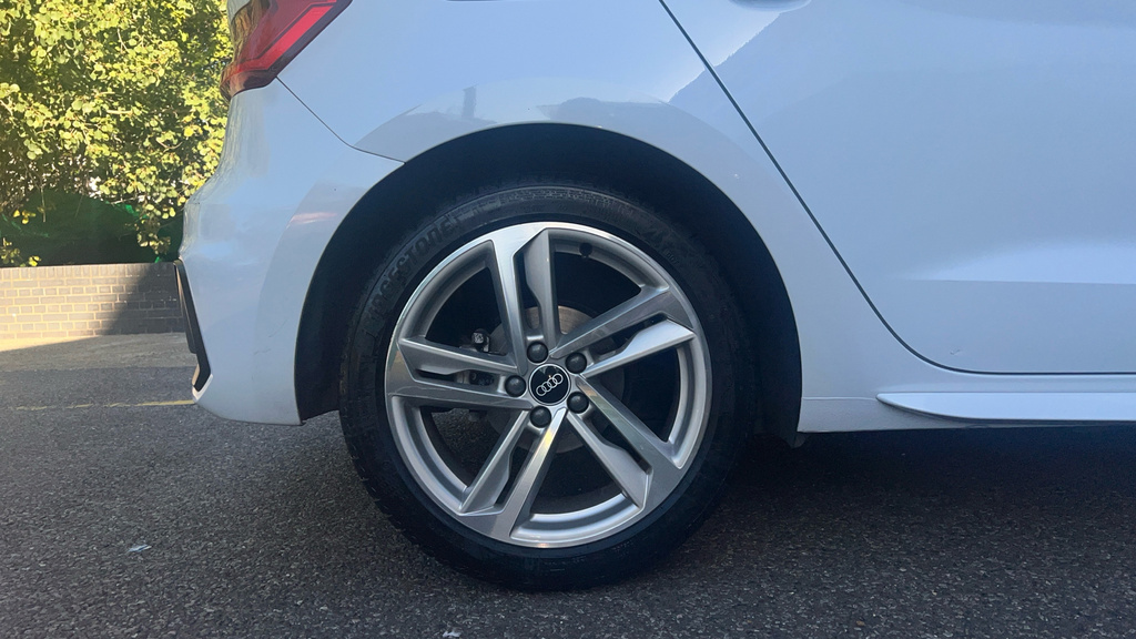 Audi A1 25 Tfsi Technik Black #17