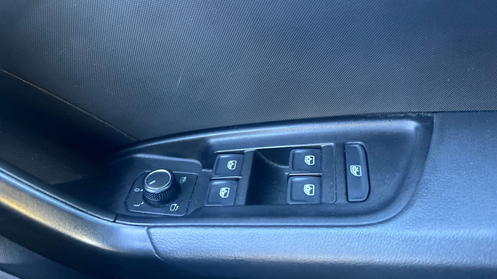 Audi A1 25 Tfsi Technik Black #32