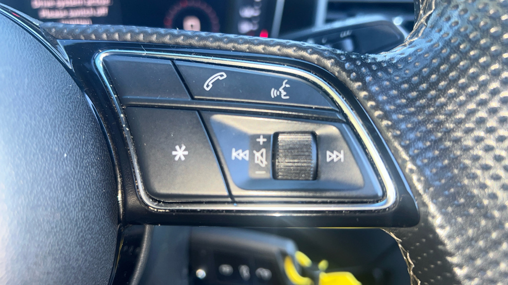 Audi A1 25 Tfsi Technik Black #28
