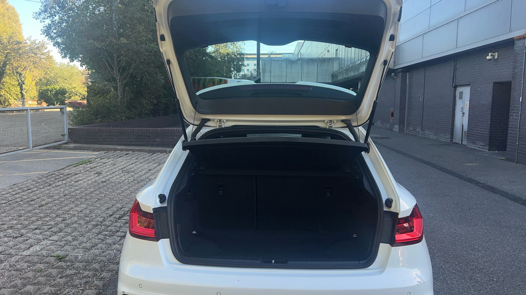 Audi A1 25 Tfsi Technik Black #15