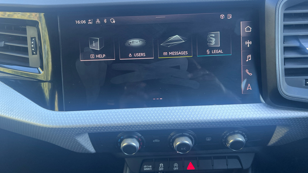 Audi A1 25 Tfsi Technik Black #58