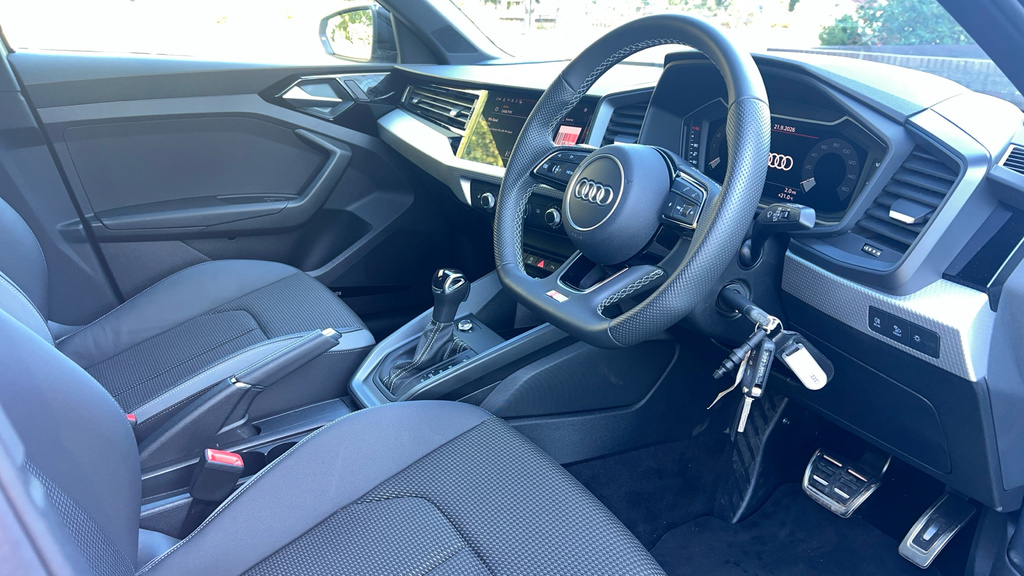 Audi A1 30 Tfsi Sport S Tronic Black #9
