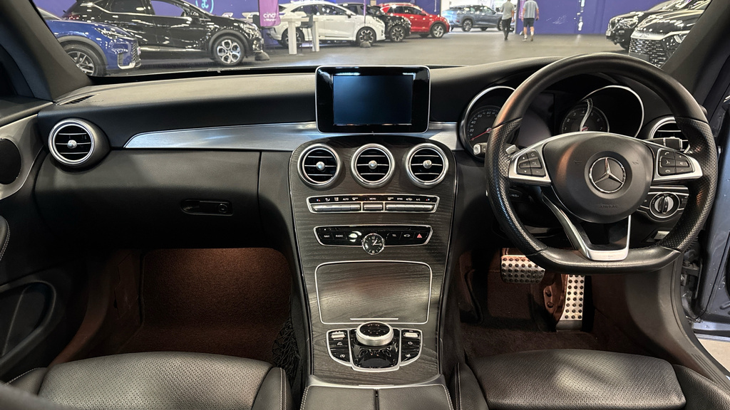 Mercedes-Benz C Class 2018 2.0 C 200 Amg Line Premium Plus 181 B Black #11