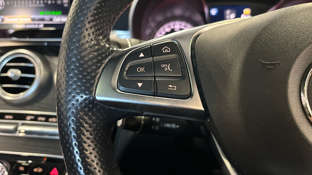 Mercedes-Benz C Class 2018 2.0 C 200 Amg Line Premium Plus 181 B Black #23