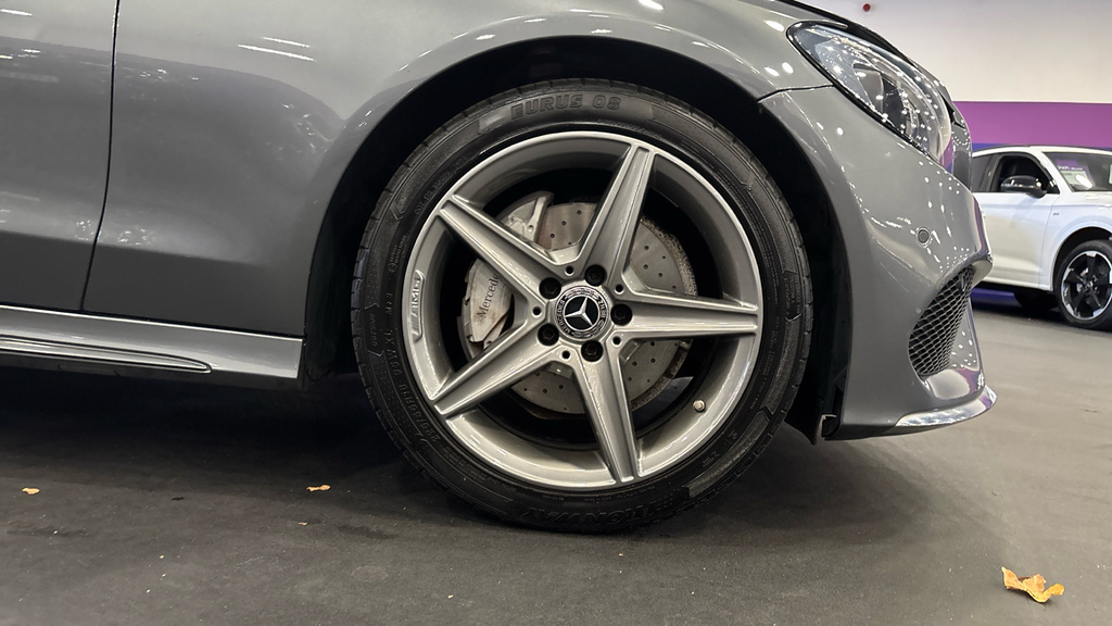 Mercedes-Benz C Class 2018 2.0 C 200 Amg Line Premium Plus 181 B Black #20