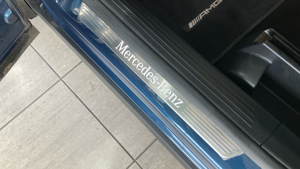 Mercedes-Benz GLA Class Gla 180 Amg Line Premium Black #37
