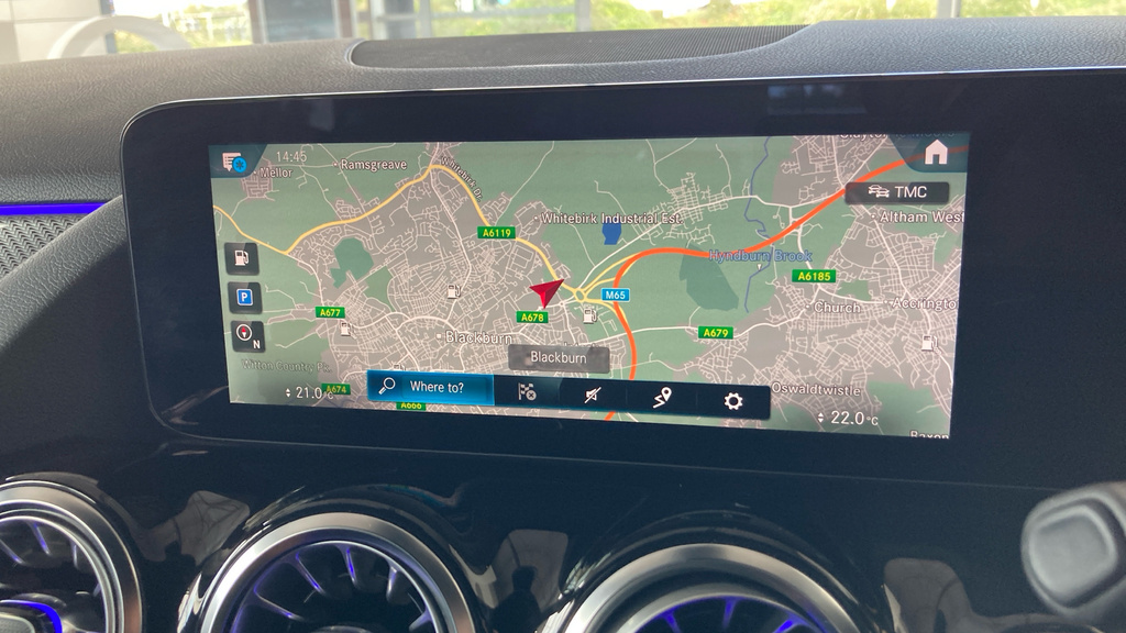 Mercedes-Benz GLA Class Gla 180 Amg Line Premium Black #14
